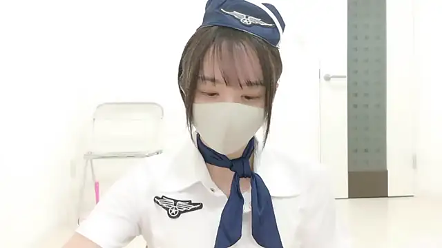 Snapshot of _Mia_land_ chatting on 11-28-25, 01:14 Mia land online show from 11-28-25, 01:14