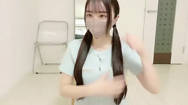 Snapshot of _Mia_land_ chatting on 02-19-26, 01:40 Mia land online show from 02-19-26, 01:40