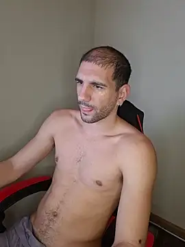 Snapshot of ObeyLust chatting on 02-14-26, 08:38 ObeyLust online show from 02-14-26, 08:38