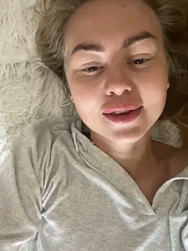 MartaLuna  online show from 09-30-25, 08:08