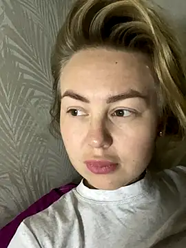 MartaLuna  online show from 10-30-25, 07:14