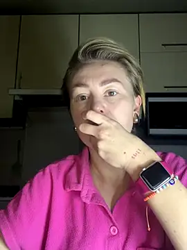 MartaLuna  online show from 11-29-25, 08:45