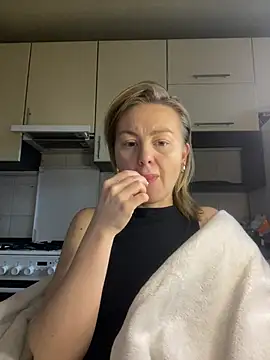 MartaLuna  online show from 02-03-26, 02:22