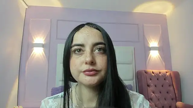 Snapshot of Ashleypetit chatting on 07-29-26, 01:42 Ashleypetit online show from 07-29-26, 01:42