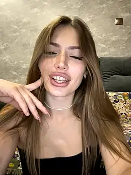 Elizabeth Tay online show from 09-23-25, 05:27