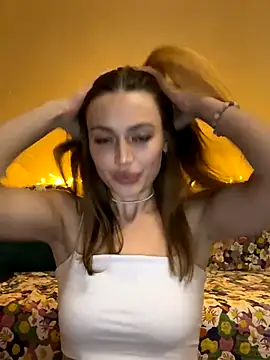 Elizabeth Tay online show from 09-30-25, 05:18