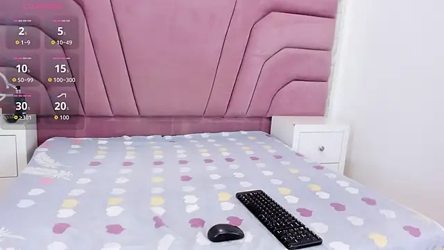 miajhonsonx online show from 10-15-25, 12:49