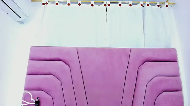 miajhonsonx online show from 11-13-25, 03:22