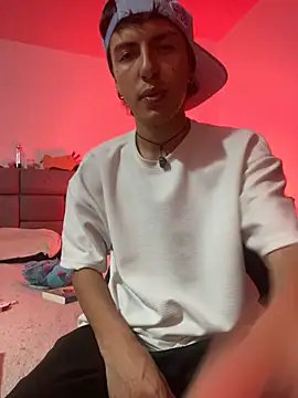 Snapshot of NaytonFreeman chatting on 10-21-25, 11:27 NaytonFreeman online show from 10-21-25, 11:27