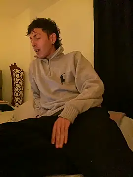 Snapshot of NaytonFreeman chatting on 10-23-25, 11:35 NaytonFreeman online show from 10-23-25, 11:35