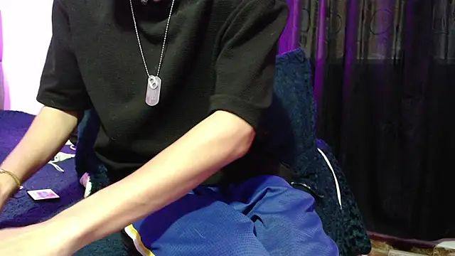 Snapshot of NaytonFreeman chatting on 11-20-25, 11:10 NaytonFreeman online show from 11-20-25, 11:10