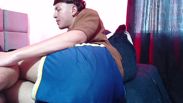 Snapshot of NaytonFreeman chatting on 12-02-25, 12:54 NaytonFreeman online show from 12-02-25, 12:54