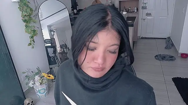 Snapshot of Unatatuada chatting on 11-05-25, 07:14 Unatatuada online show from 11-05-25, 07:14