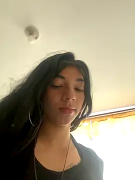 Snapshot of Lesly777_ chatting on 09-25-25, 01:59 Lesly777 online show from 09-25-25, 01:59