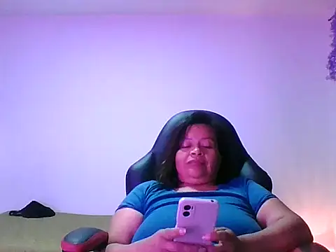 adri89-g online show from 09-30-25, 12:15