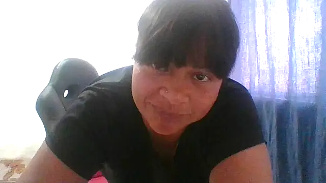 Snapshot of adri89-g chatting on 12-21-25, 05:53 adri89-g online show from 12-21-25, 05:53