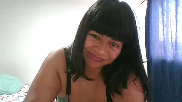 Snapshot of adri89-g chatting on 01-15-26, 04:11 adri89-g online show from 01-15-26, 04:11