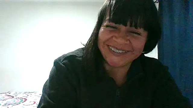 Snapshot of adri89-g chatting on 02-02-26, 01:37 adri89-g online show from 02-02-26, 01:37
