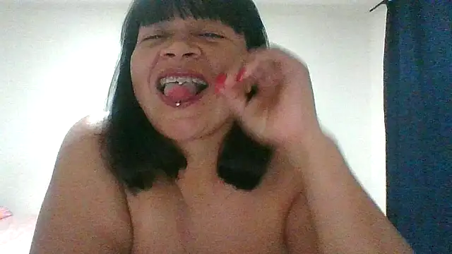 Snapshot of adri89-g chatting on 02-10-26, 12:37 adri89-g online show from 02-10-26, 12:37