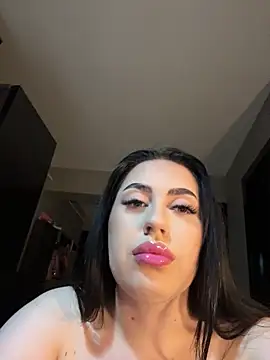 Snapshot of Andrestarr chatting on 07-16-26, 06:47 Andrestarr online show from 07-16-26, 06:47