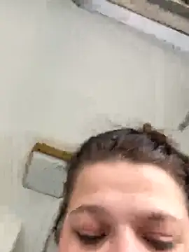 Snapshot of Cordia98 chatting on 11-18-25, 07:40 Cordia98 online show from 11-18-25, 07:40