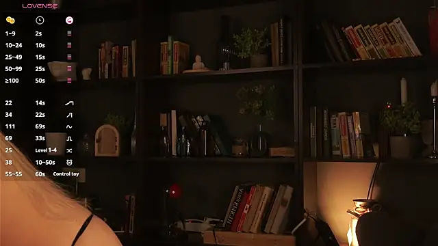 ellliefrost online show from 10-20-25, 01:00