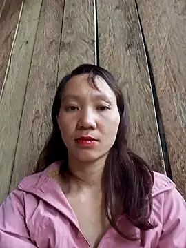 Snapshot of bonnie-00 chatting on 09-23-25, 01:08 bonnie-00 online show from 09-23-25, 01:08