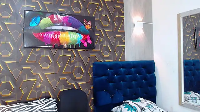 Snapshot of fire_drako_ chatting on 09-18-25, 04:47 fire drako online show from 09-18-25, 04:47