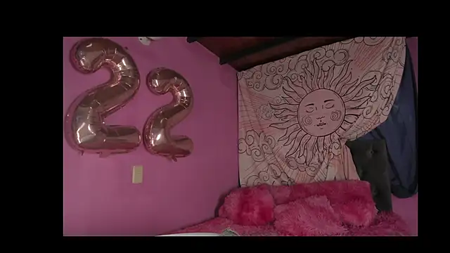 Missmoonstar online show from 09-15-25, 10:32