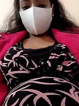 Snapshot of riyahot-3 chatting on 12-17-25, 10:21 riyahot-3 online show from 12-17-25, 10:21