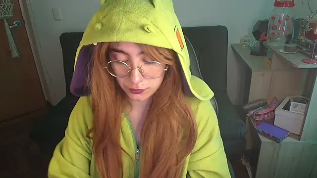 Miacatsito3 online show from 11-07-25, 08:42