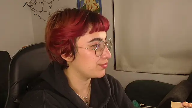 Miacatsito3 online show from 02-06-26, 12:37