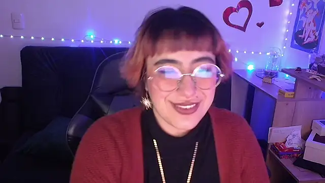Miacatsito3 online show from 04-18-26, 06:50