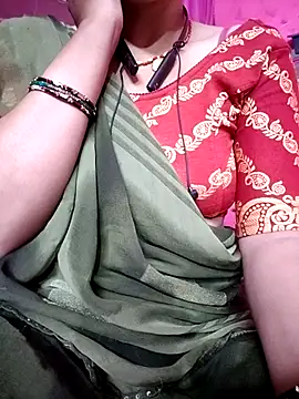 Snapshot of AnjaliKapoor chatting on 10-27-25, 01:37 AnjaliKapoor online show from 10-27-25, 01:37