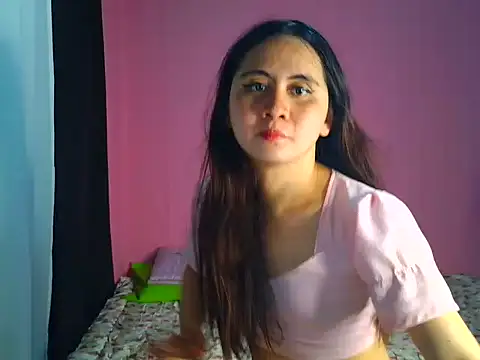 Snapshot of kate19xxx chatting on 01-19-26, 12:25 kate19xxx online show from 01-19-26, 12:25