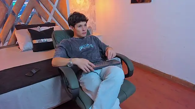 kraven lust online show from 09-30-25, 03:00