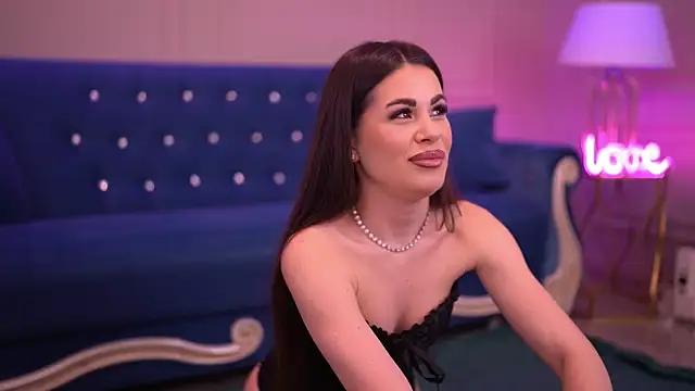 Snapshot of KatieHayes chatting on 02-08-26, 06:55 KatieHayes online show from 02-08-26, 06:55