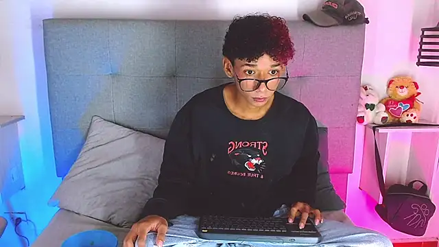 Snapshot of Billie_Turner_ chatting on 09-30-25, 03:11 Billie Turner online show from 09-30-25, 03:11