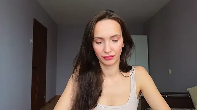 Lillian-Clark online show from 02-10-26, 08:18