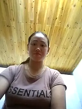 Snapshot of Dung_x chatting on 09-17-25, 06:59 Dung x online show from 09-17-25, 06:59