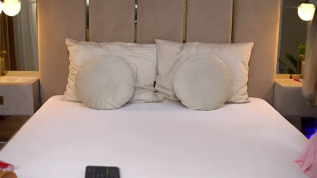 CamilaStarr online show from 10-02-25, 07:54