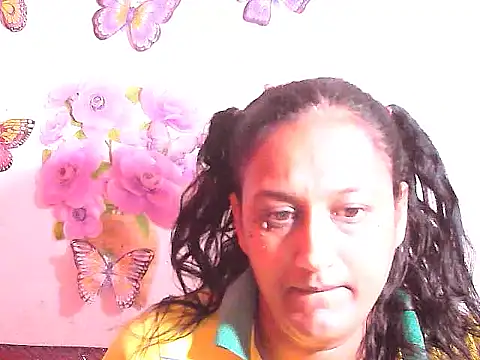 Indiansexyboobs18 online show from 10-22-25, 07:30