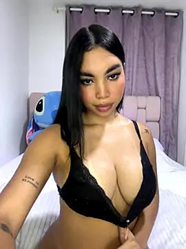 karolaalcendra online show from 11-23-25, 04:45