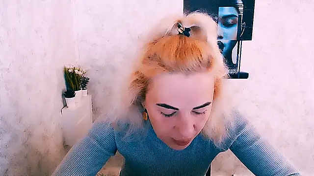 EmmaCat  online show from 10-14-25, 05:30