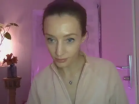 Lasirra online show from 11-30-25, 09:52