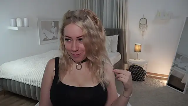 Snapshot of sandraa_cole chatting on 10-08-25, 01:31 sandraa cole online show from 10-08-25, 01:31