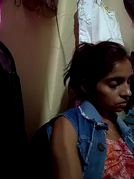 Saloni-Gupta online show from 10-19-25, 07:14