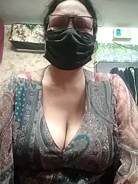 thehotlady online show from 02-06-26, 03:22