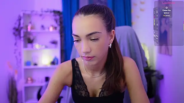 Snapshot of Alexis_Love_ chatting on 11-29-25, 03:04 Alexis Love online show from 11-29-25, 03:04