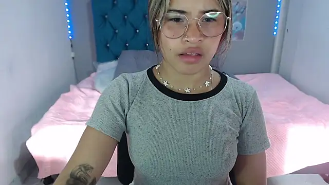mia sexgirl online show from 06-02-26, 12:18
